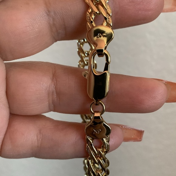 14k Gold plated chain necklace. - Picture 3 of 3